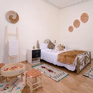 Riad Nicedina Riad